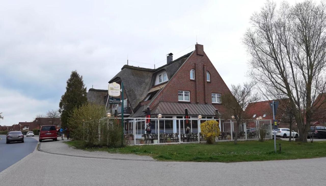 Schaake Hooksiel - Charmante Reetdachwohnung & Kostenfreier Parkplatz Esterno foto