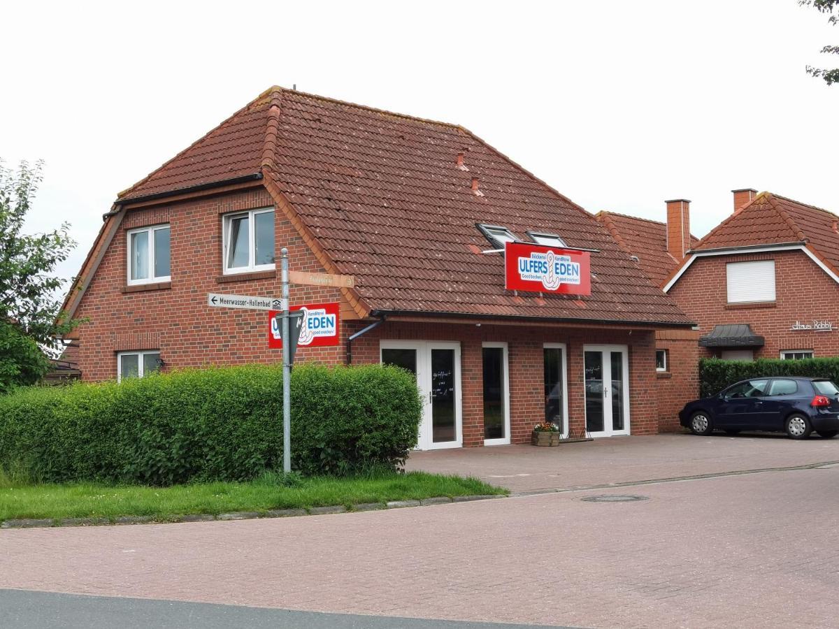 Schaake Hooksiel - Charmante Reetdachwohnung & Kostenfreier Parkplatz Esterno foto